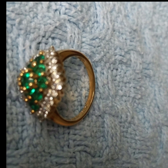 Faux Emerald Ring - Picture 4 of 5